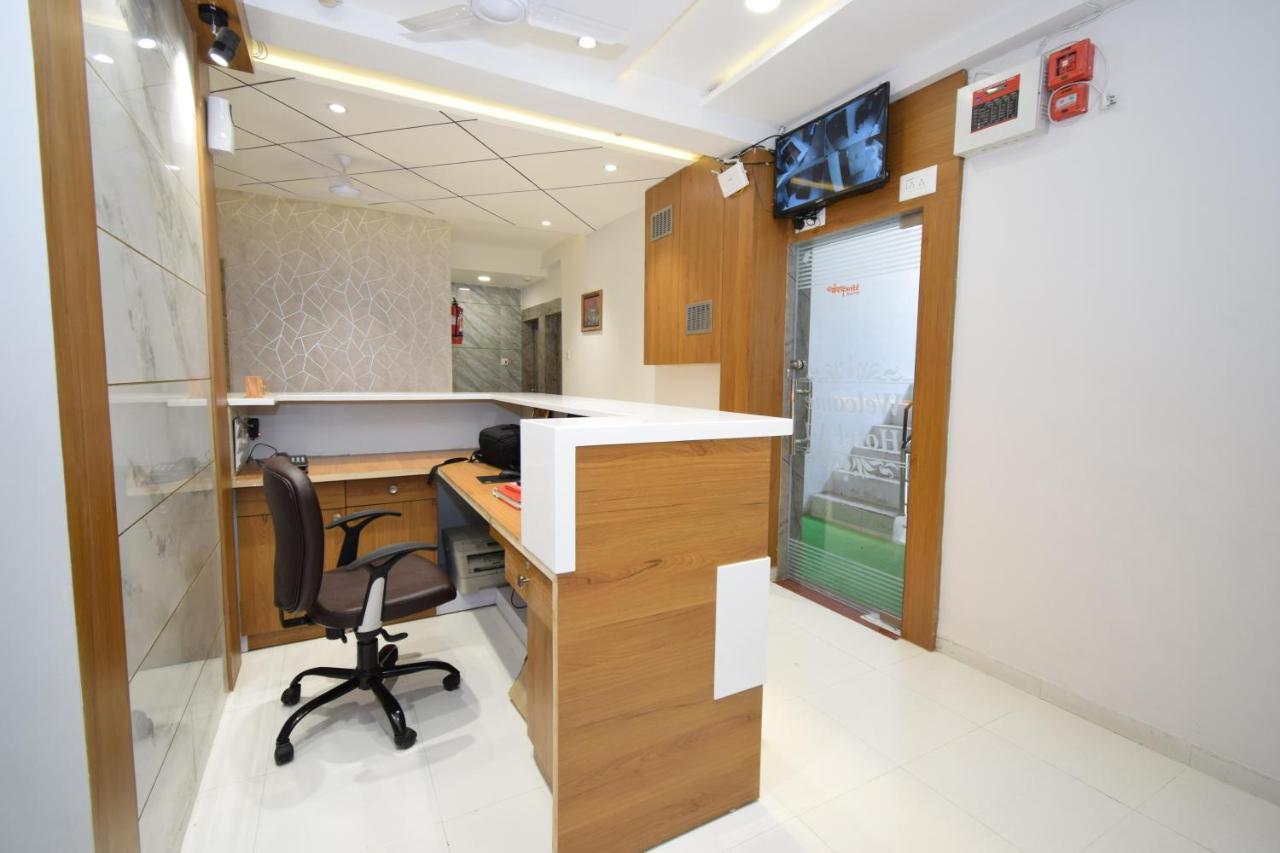 Hotel A1 Vastrapur Αχμπανταμπάντ Εξωτερικό φωτογραφία