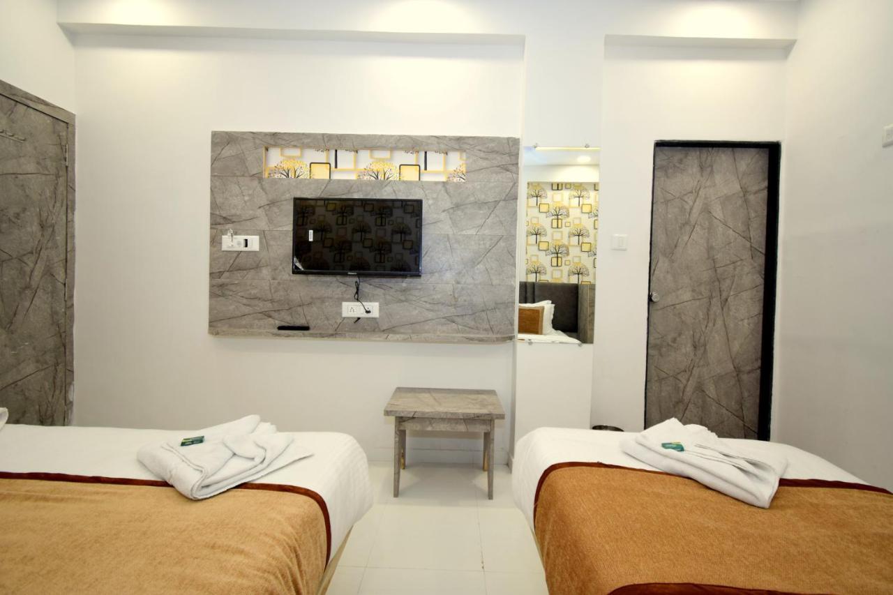 Hotel A1 Vastrapur Αχμπανταμπάντ Εξωτερικό φωτογραφία