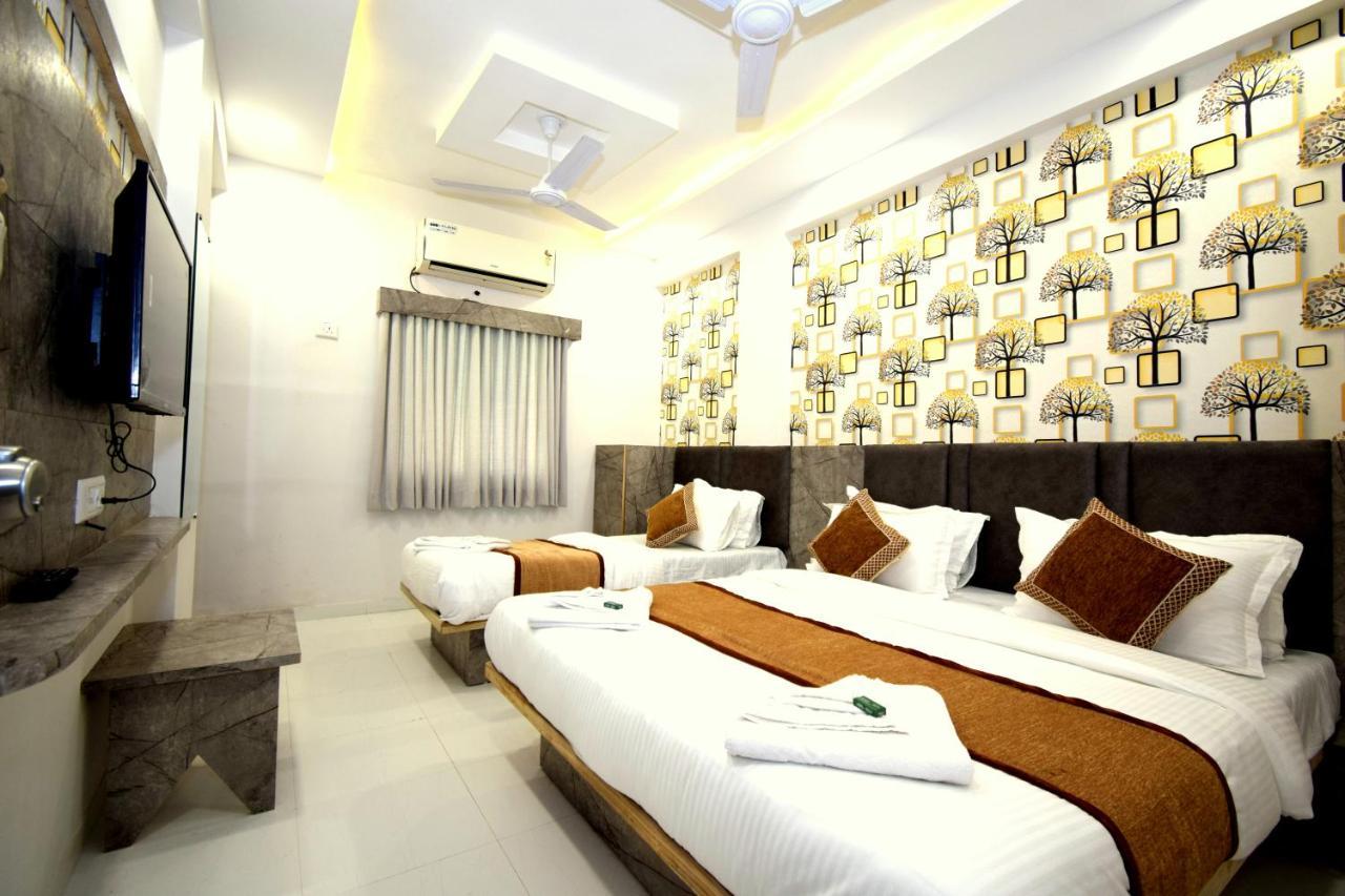 Hotel A1 Vastrapur Αχμπανταμπάντ Εξωτερικό φωτογραφία