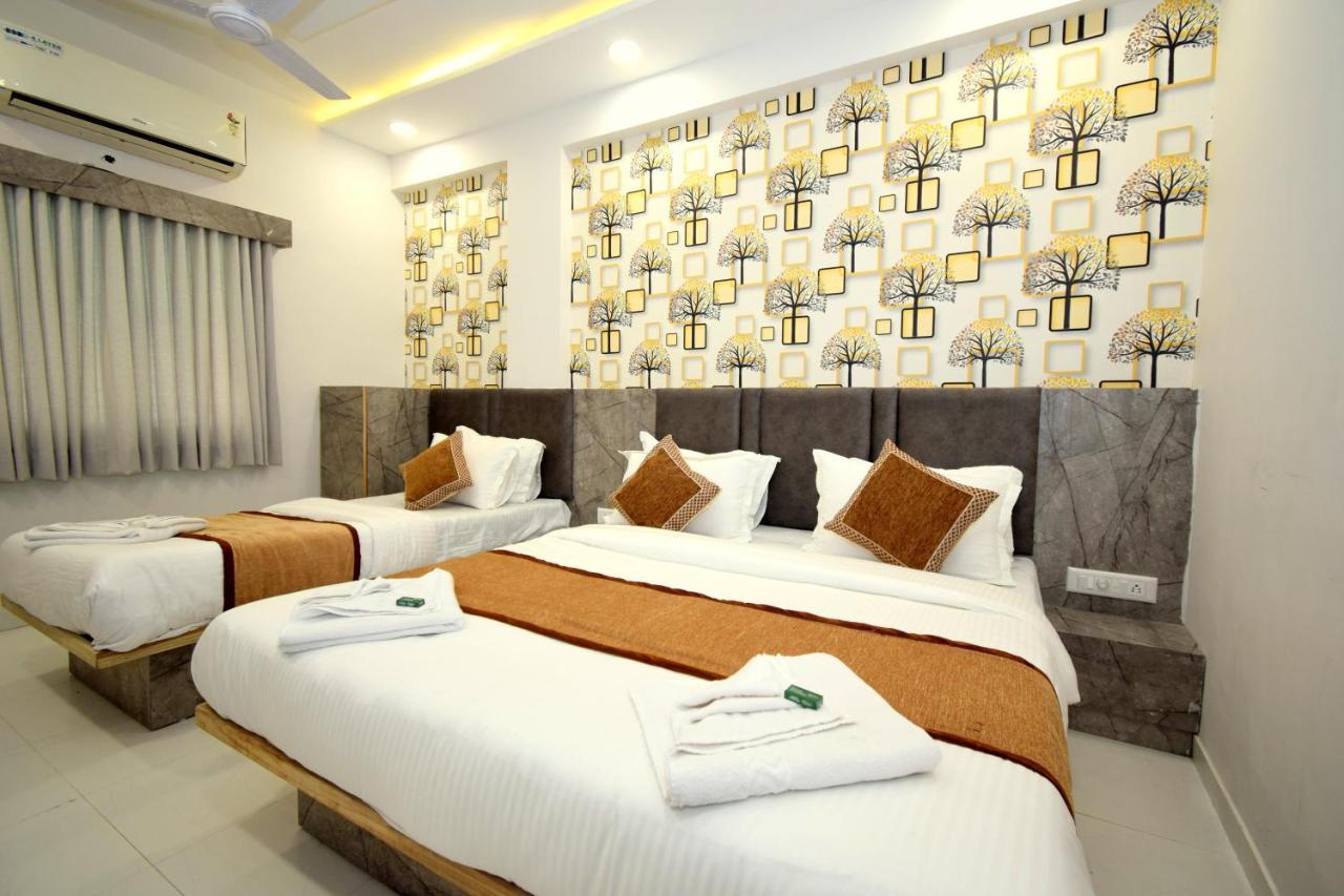 Hotel A1 Vastrapur Αχμπανταμπάντ Εξωτερικό φωτογραφία